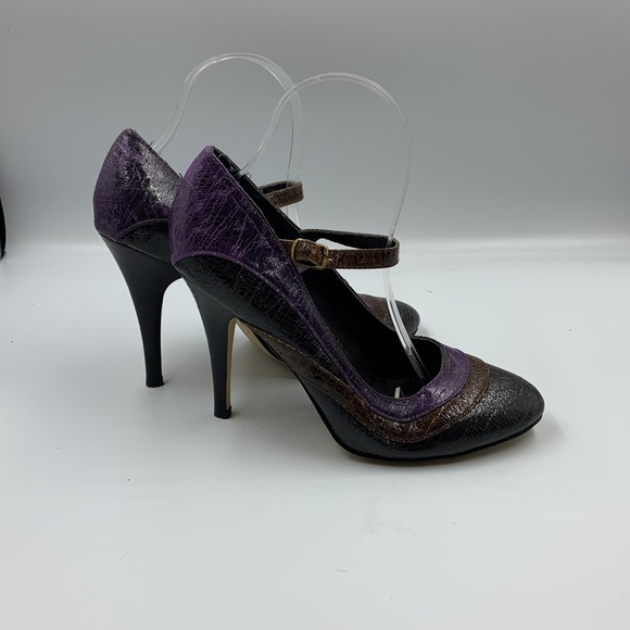High heel pumps - Picture 2 of 4